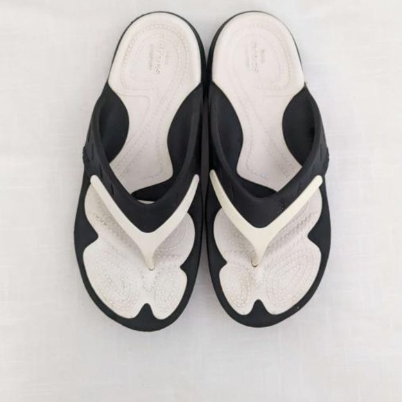 Crocs modi sport flip 2025
